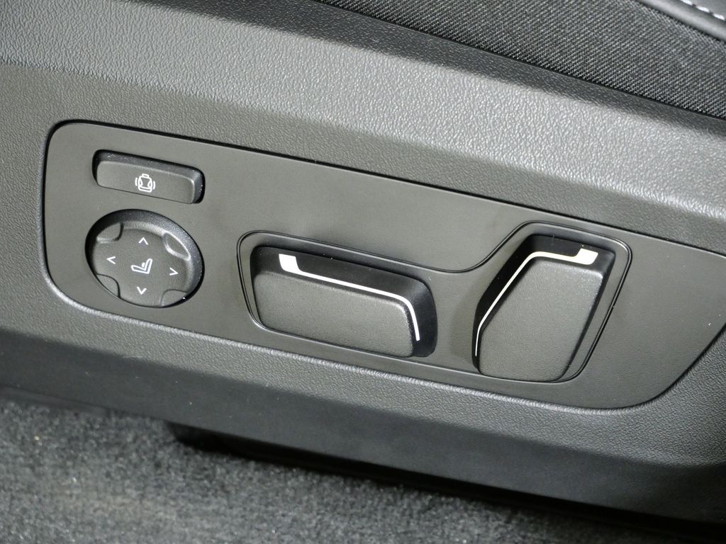 Thumbnail: 2026 BMW X3 - 38