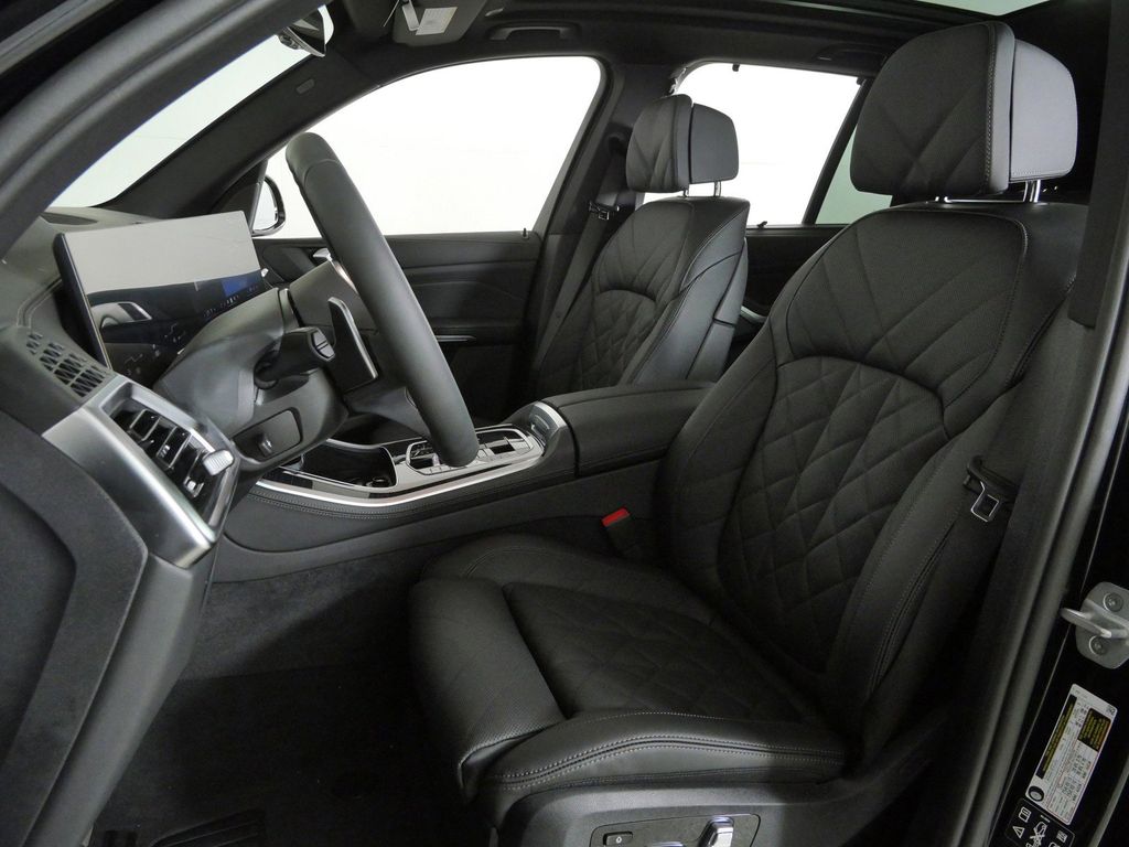 Thumbnail: 2026 BMW X5 - 36