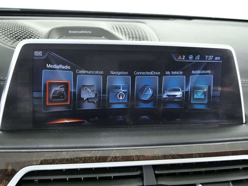 Thumbnail: 2016 BMW 7 Series - 42