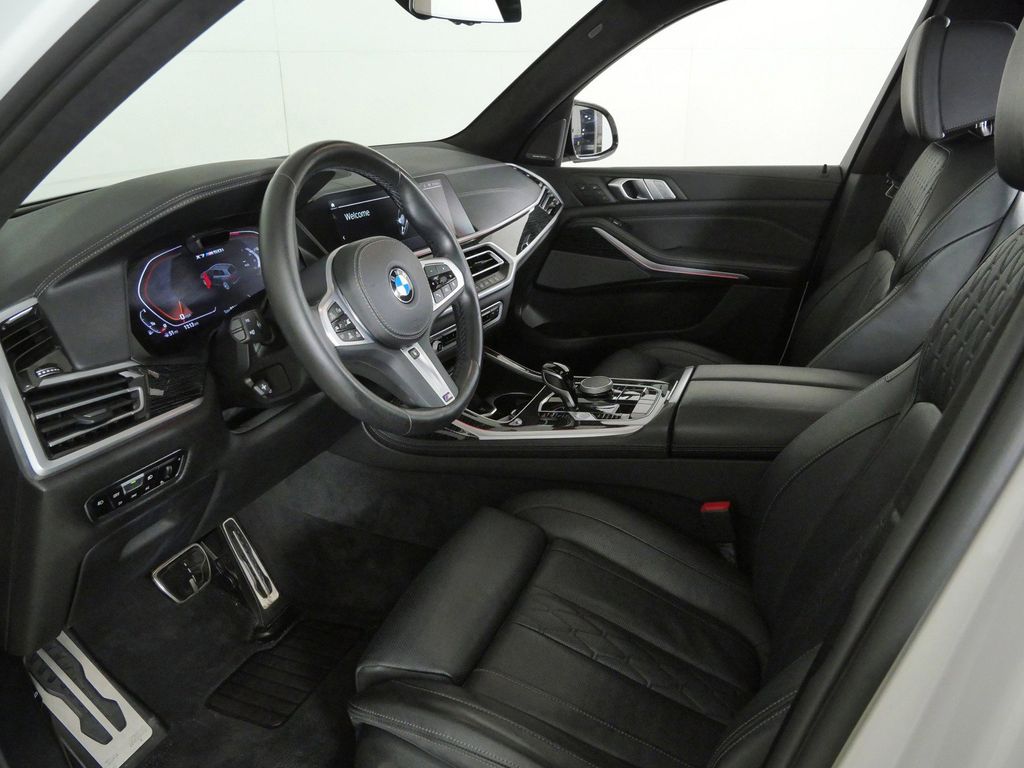 Thumbnail: 2022 BMW X7 - 36