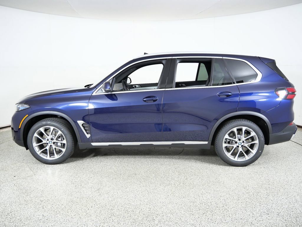 Thumbnail: 2026 BMW X5 - 17