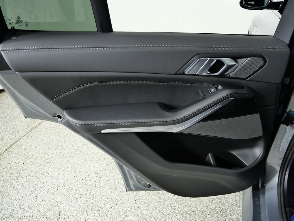 Thumbnail: 2026 BMW X5 - 31