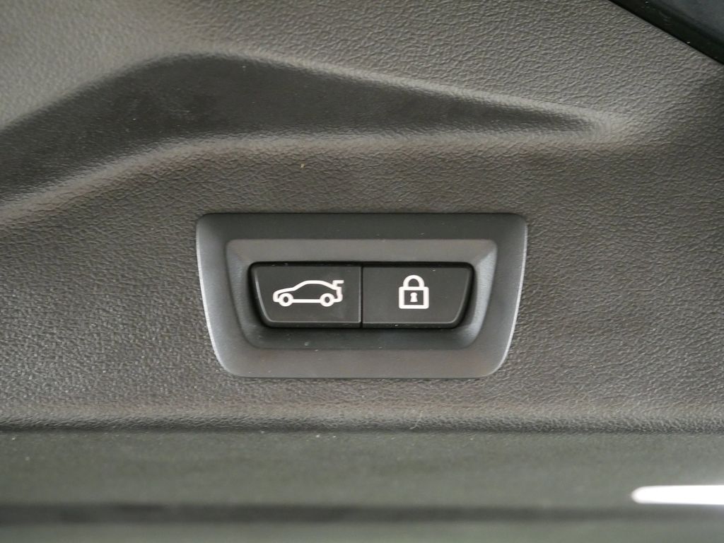 Thumbnail: 2021 BMW X5 - 32