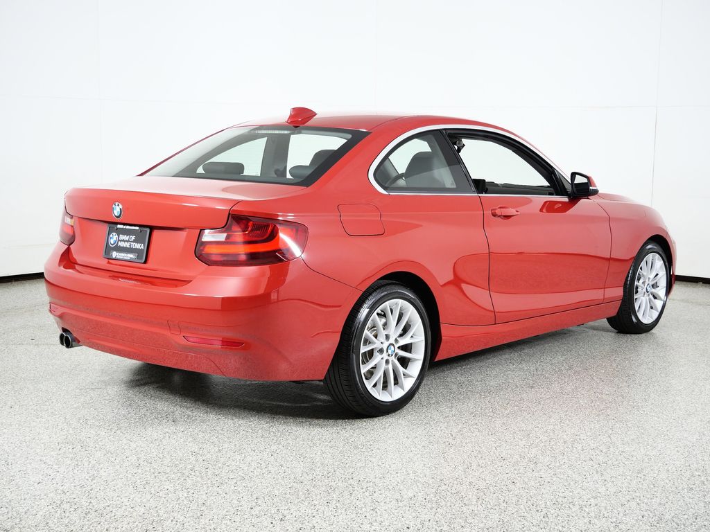 Thumbnail: 2015 BMW 2 Series - 10
