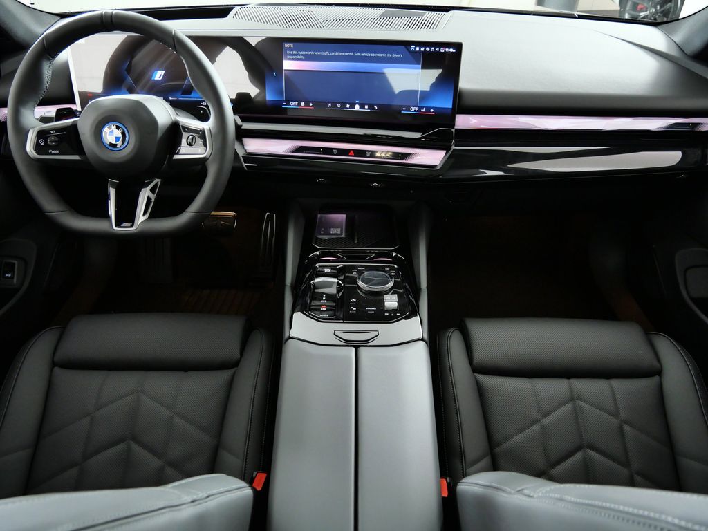 Thumbnail: 2026 BMW 5 Series - 5