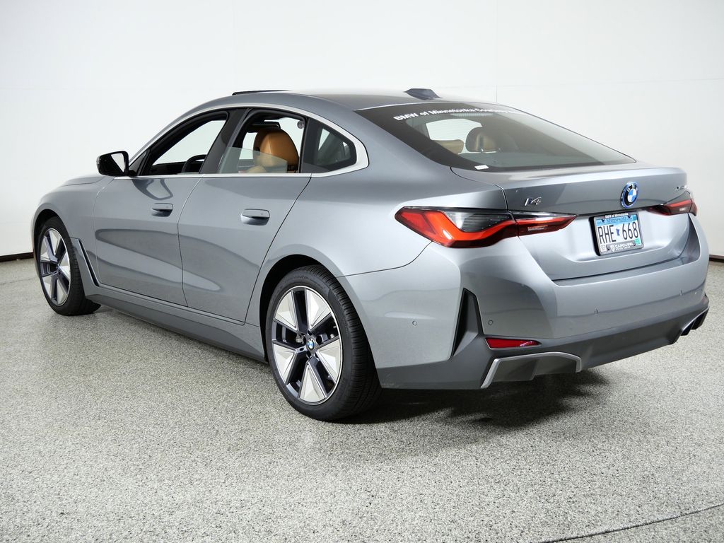 Thumbnail: 2025 BMW i4 - 15