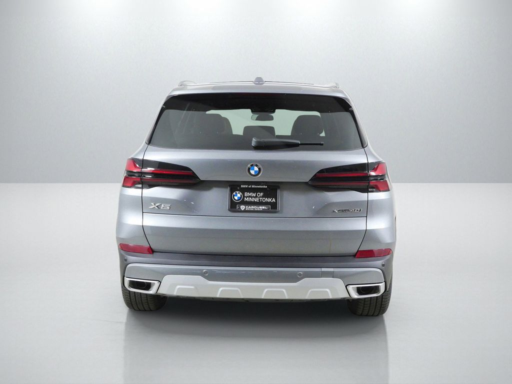 Thumbnail: 2026 BMW X5 - 10
