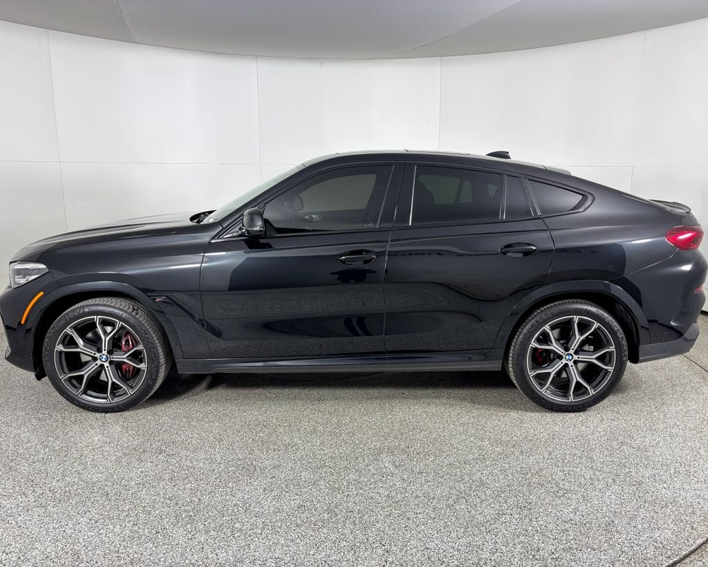 Thumbnail: 2022 BMW X6 - 6