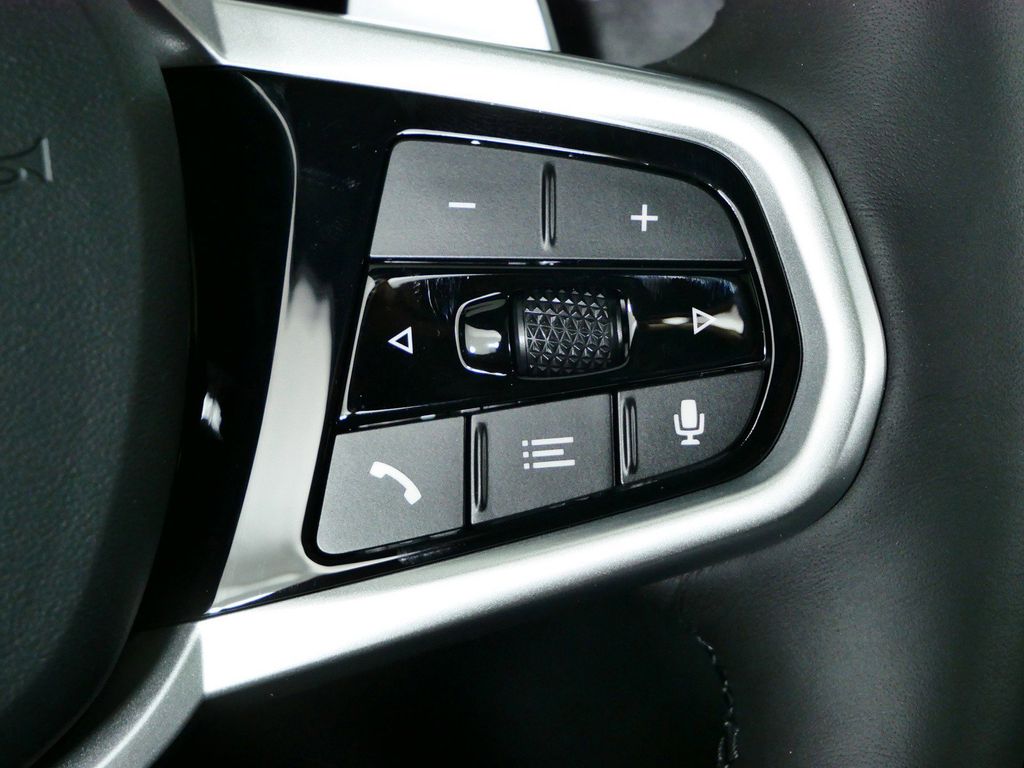 Thumbnail: 2026 BMW 4 Series - 39