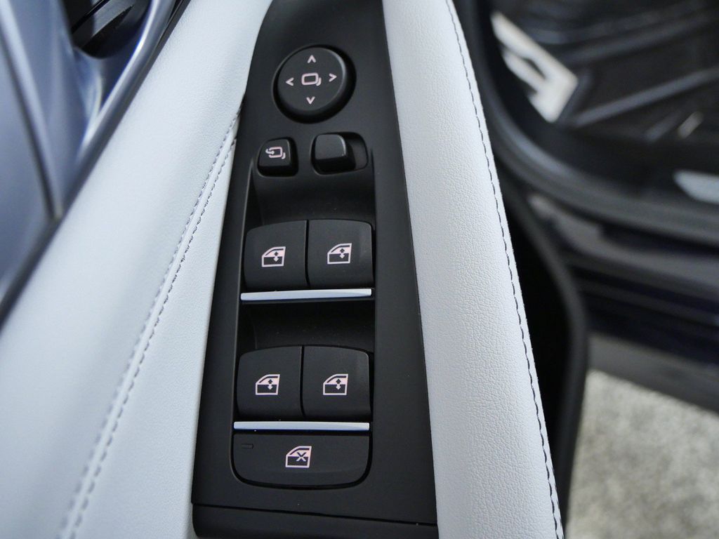 Thumbnail: 2026 BMW X5 - 34
