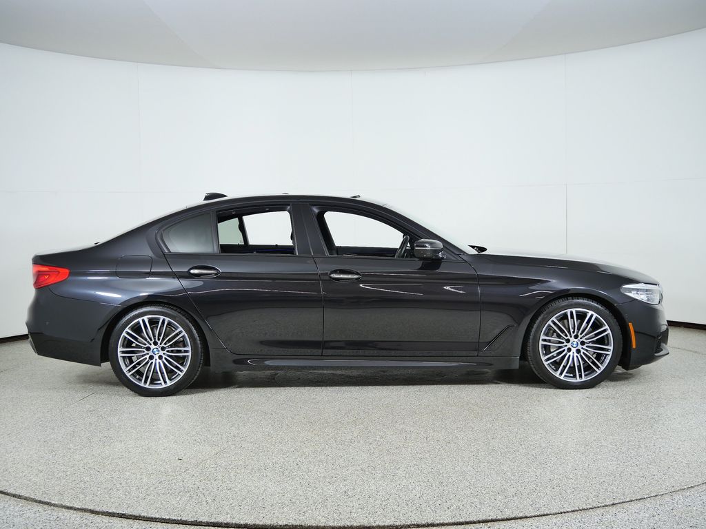 Thumbnail: 2017 BMW 5 Series - 8