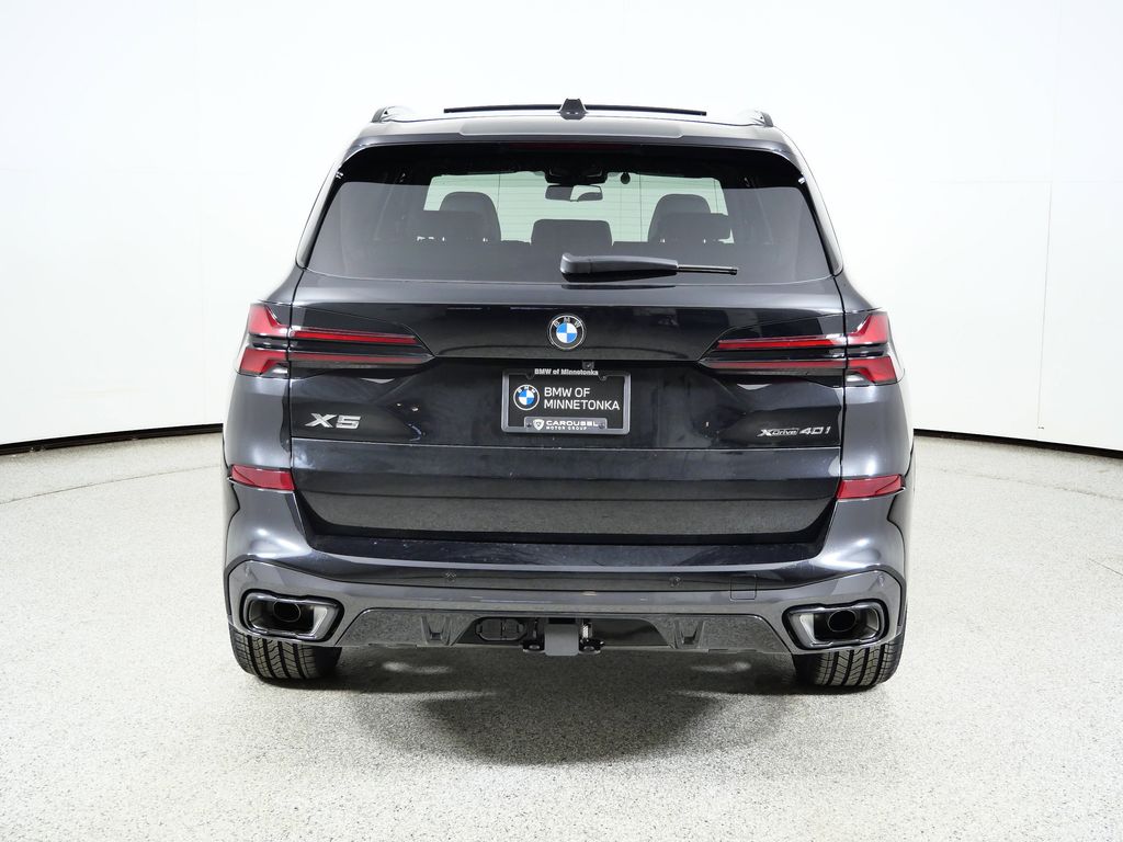 Thumbnail: 2026 BMW X5 - 10
