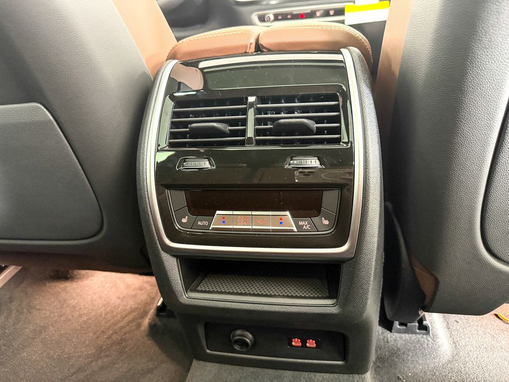 Thumbnail: 2026 BMW X5 - 28