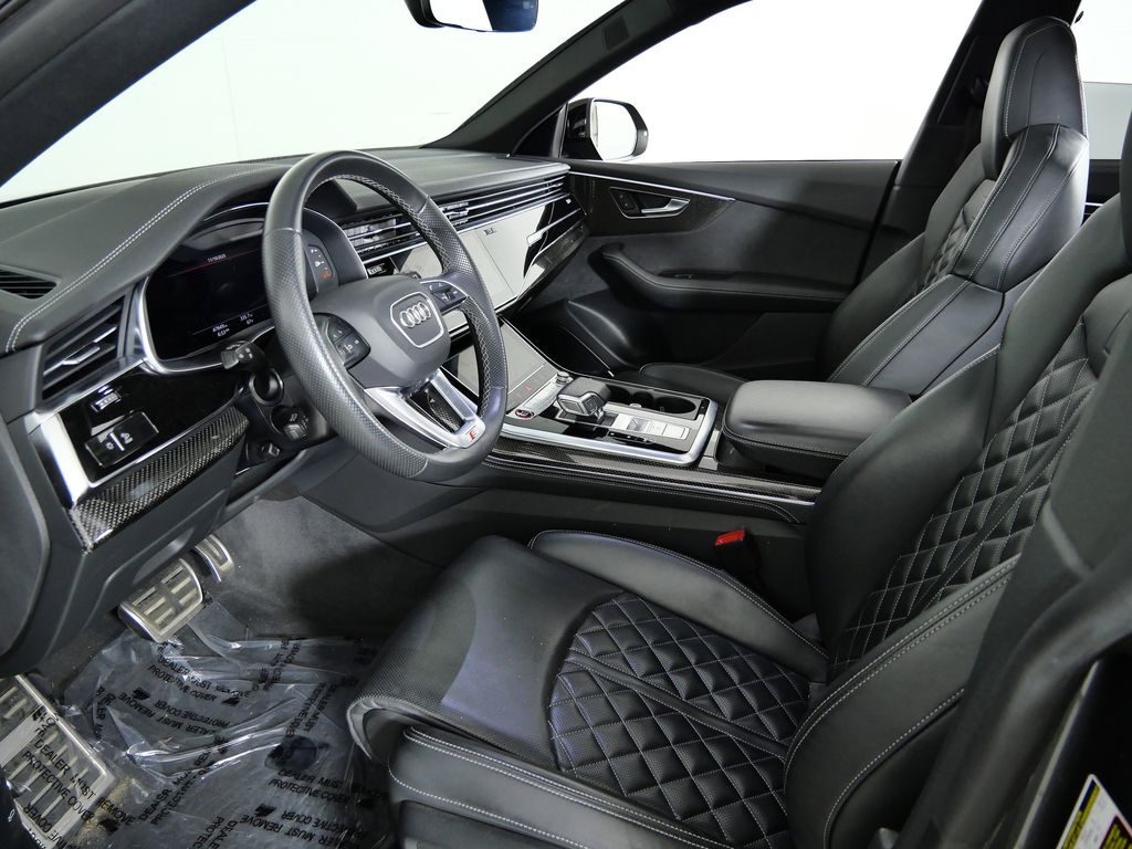 Thumbnail: 2023 Audi SQ8 - 32