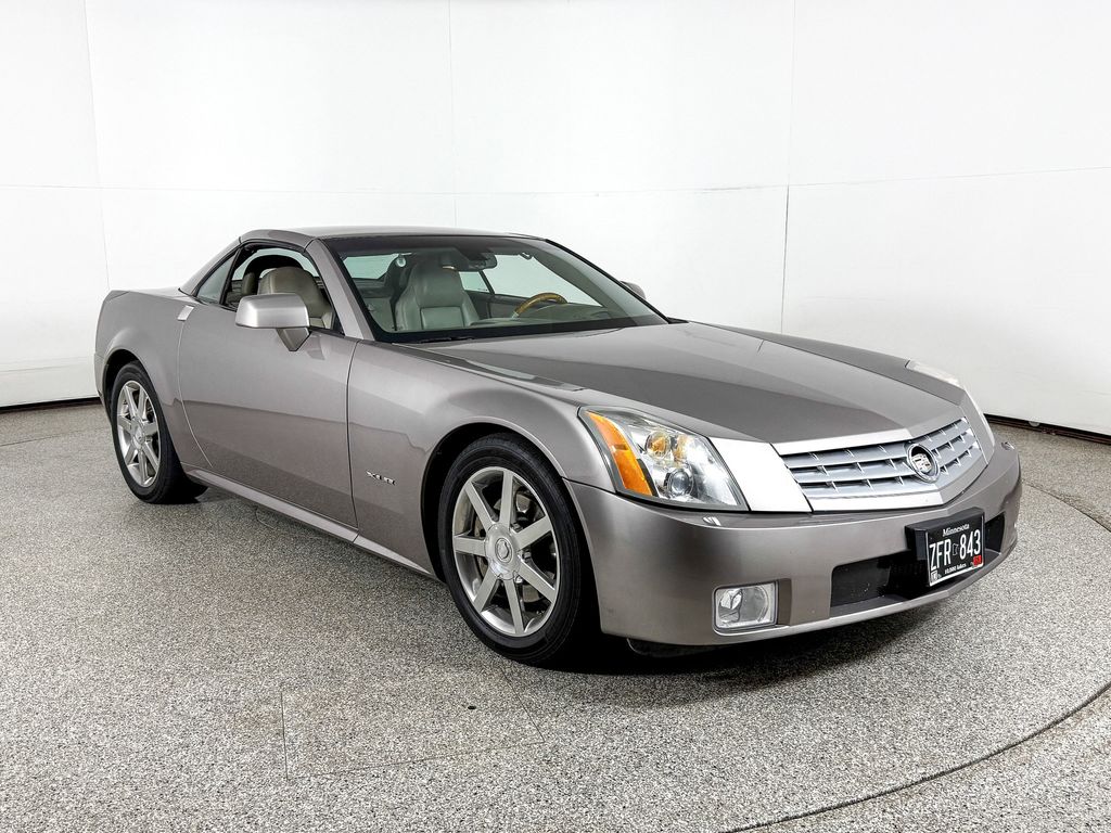 Thumbnail: 2004 Cadillac XLR - 4