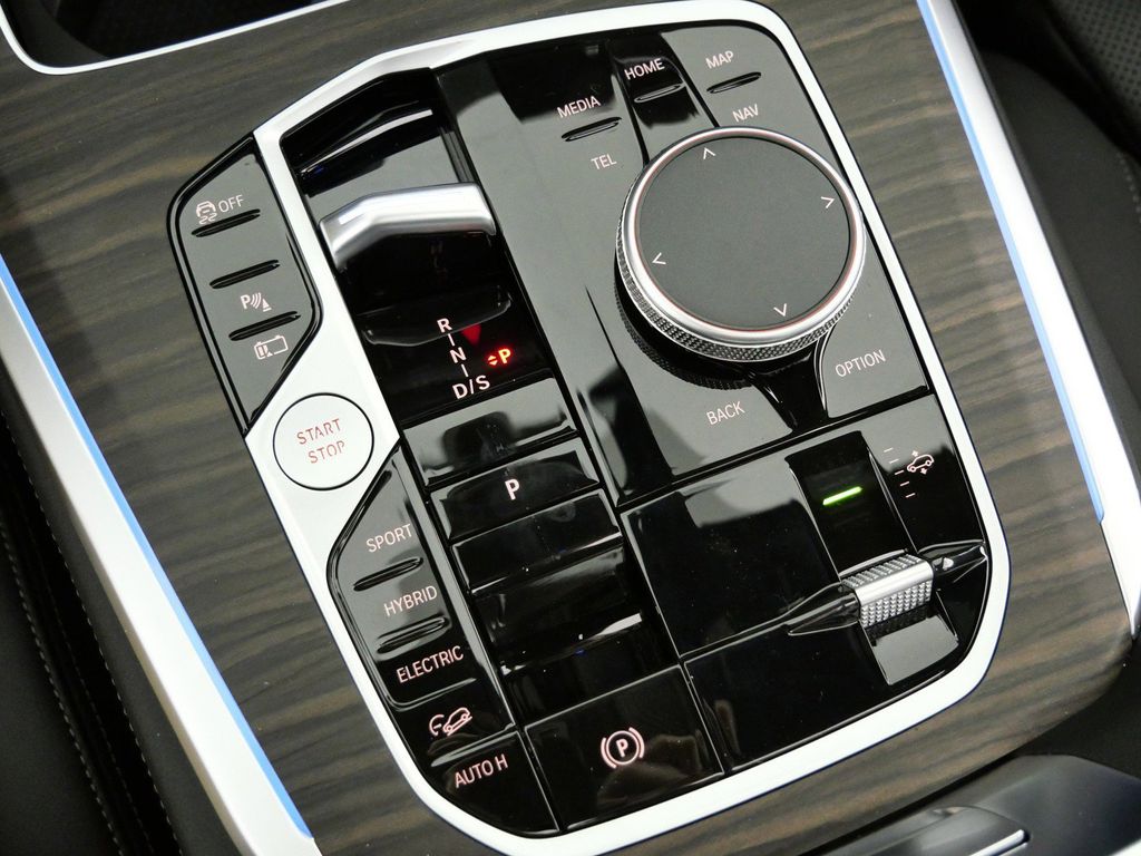 Thumbnail: 2026 BMW X5 - 48