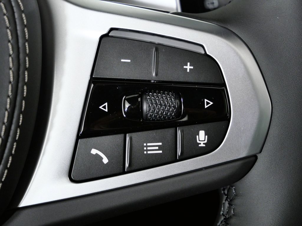 Thumbnail: 2026 BMW X5 - 42