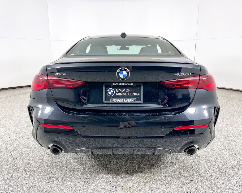 Thumbnail: 2025 BMW 4 Series - 12