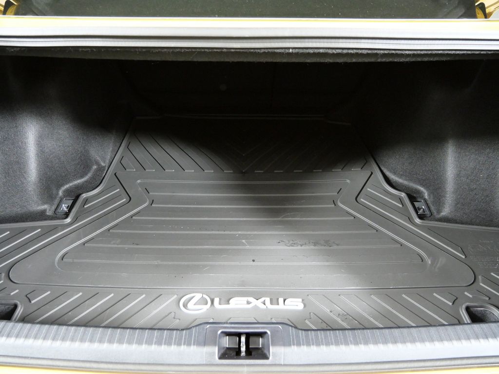 Thumbnail: 2025 Lexus IS - 27