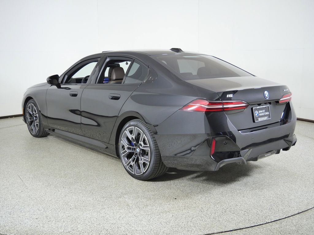 Thumbnail: 2026 BMW i5 - 17