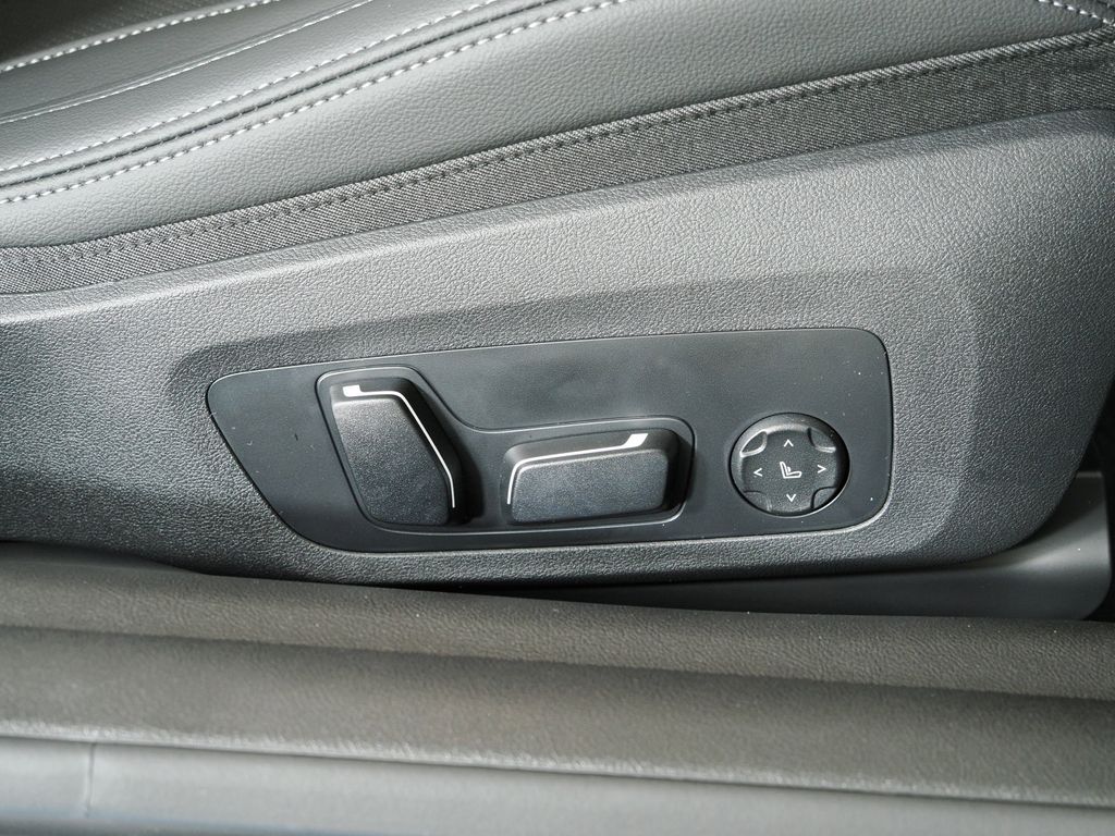 Thumbnail: 2026 BMW 4 Series - 22