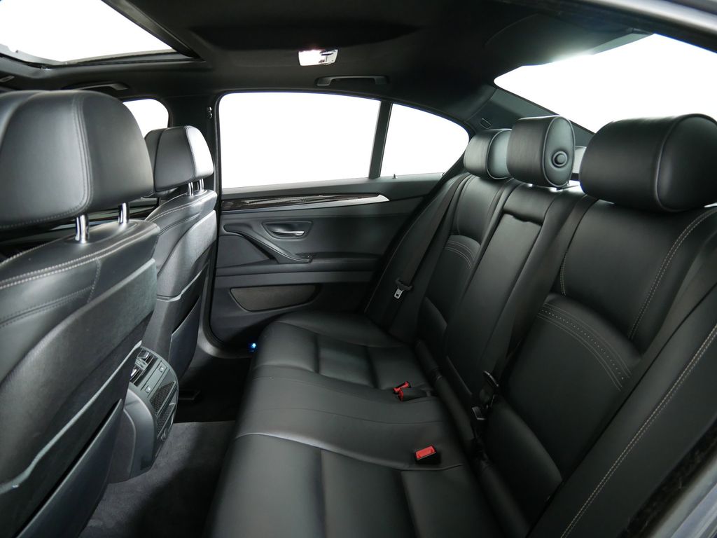 2015 BMW 5 Series 535i xDrive 29