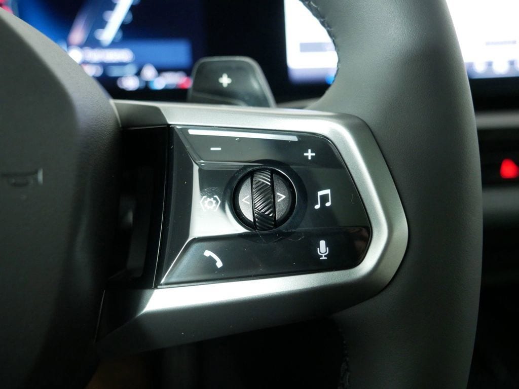 Thumbnail: 2025 BMW 5 Series - 39