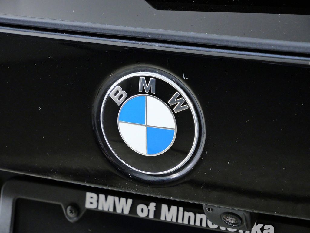 Thumbnail: 2025 BMW X1 - 14