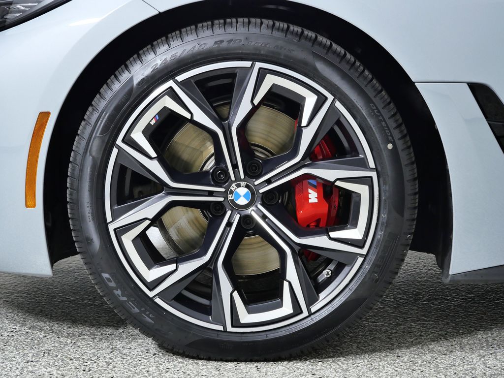 Thumbnail: 2022 BMW 4 Series - 21