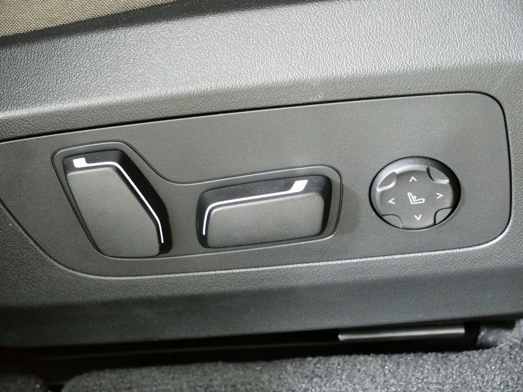 Thumbnail: 2026 BMW X3 - 25