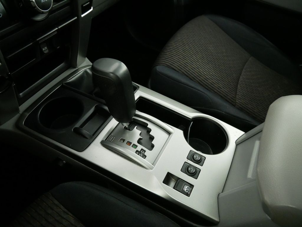 Thumbnail: 2012 Toyota 4Runner - 46