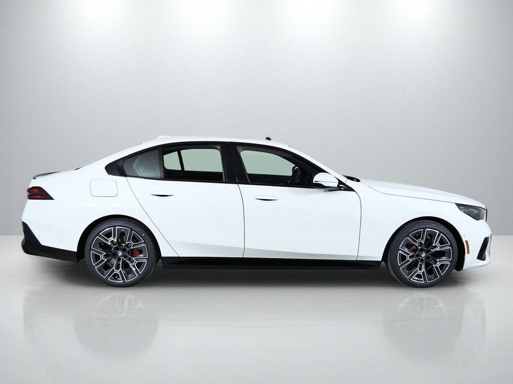 Thumbnail: 2026 BMW 5 Series - 8