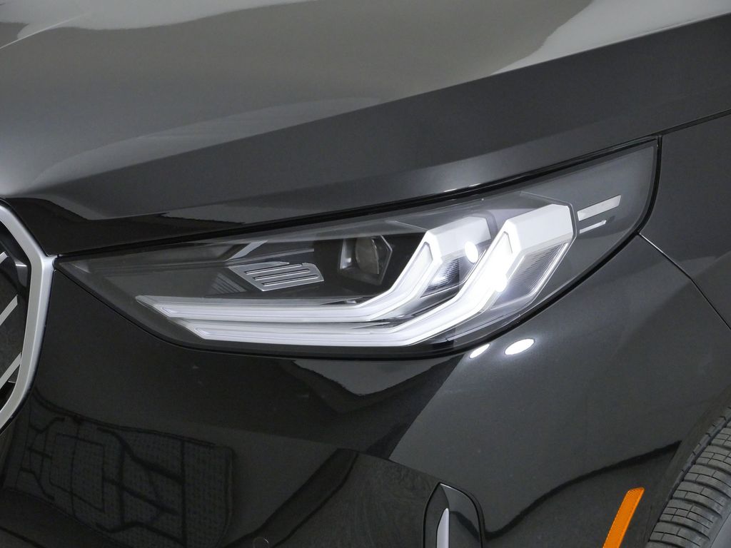 Thumbnail: 2026 BMW X3 - 3