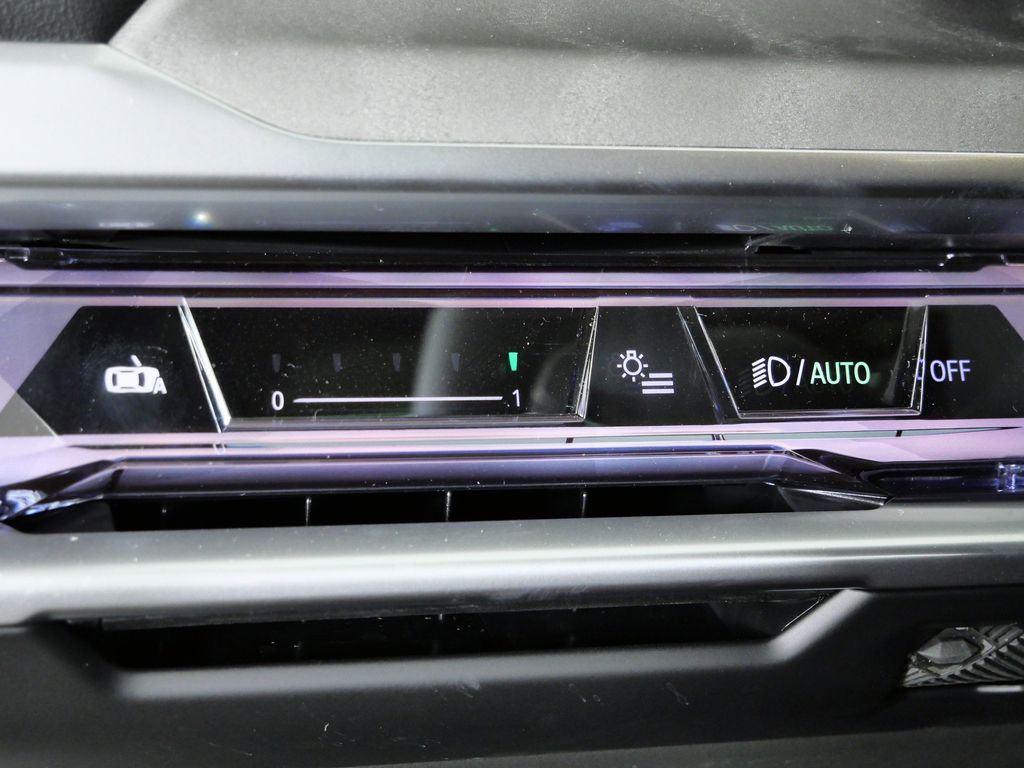 Thumbnail: 2026 BMW 7 Series - 39