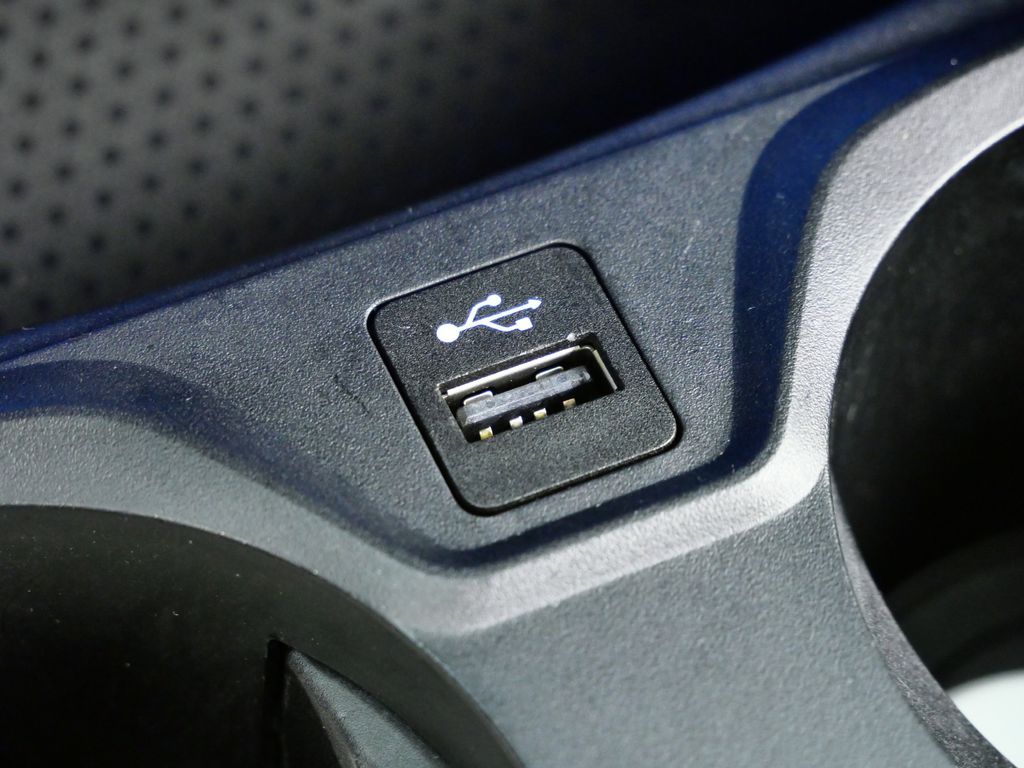 Thumbnail: 2023 BMW M2 - 46