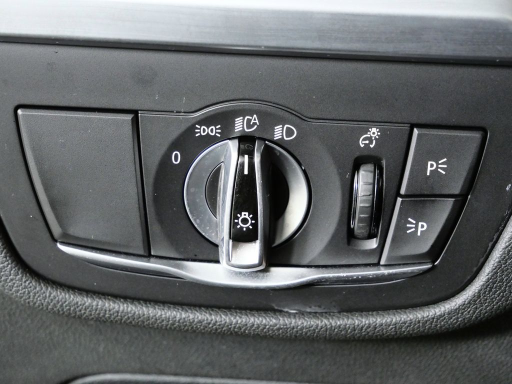 Thumbnail: 2025 BMW X4 - 44