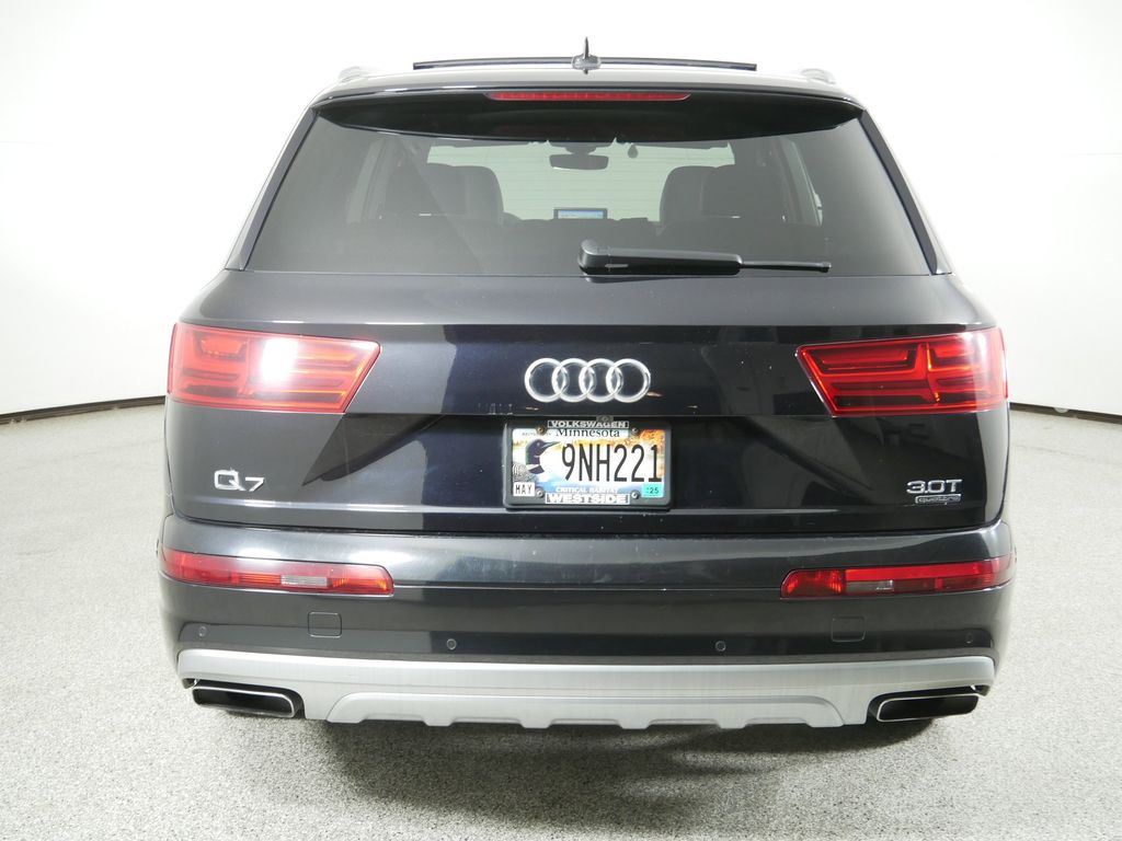 2017 Audi Q7 Premium Plus 10