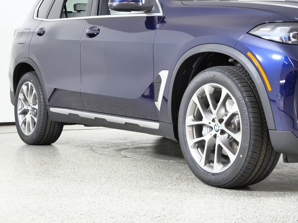 Thumbnail: 2026 BMW X5 - 8