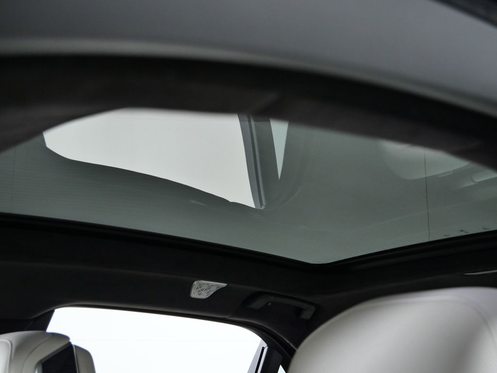 Thumbnail: 2023 BMW i7 - 20