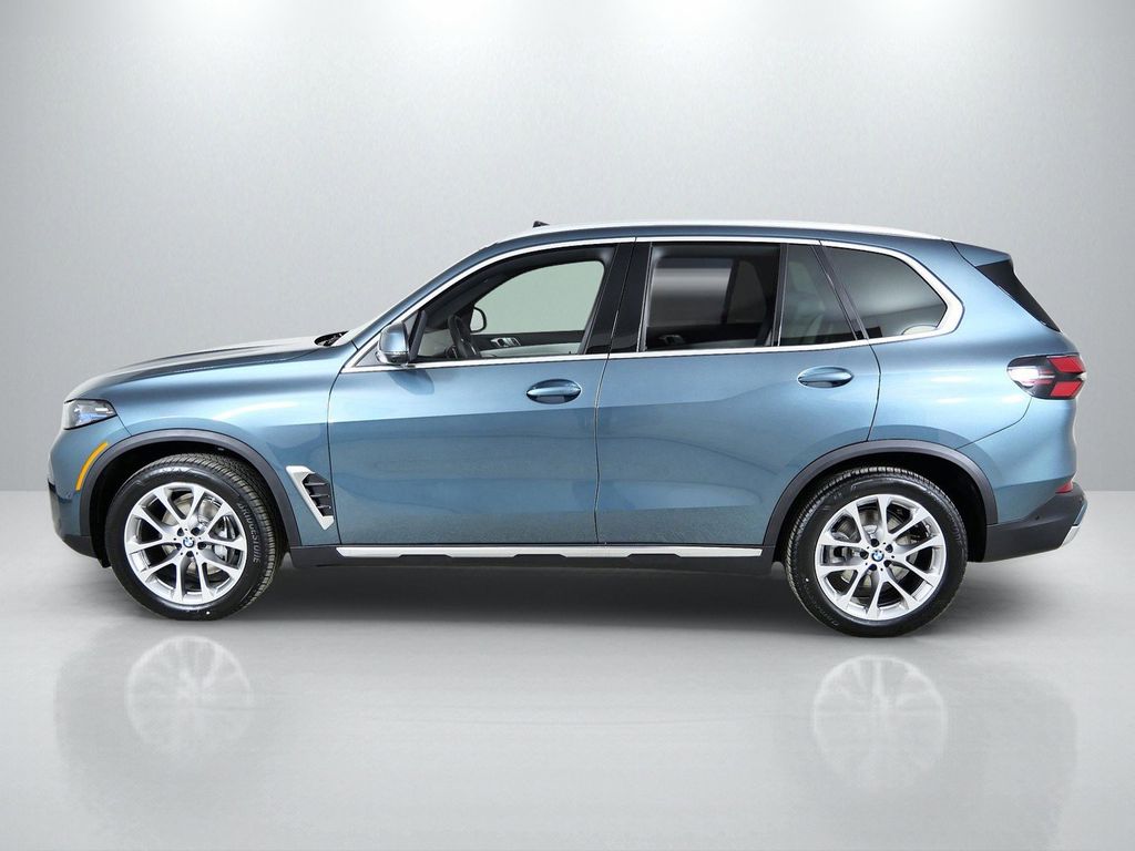 Thumbnail: 2026 BMW X5 - 15