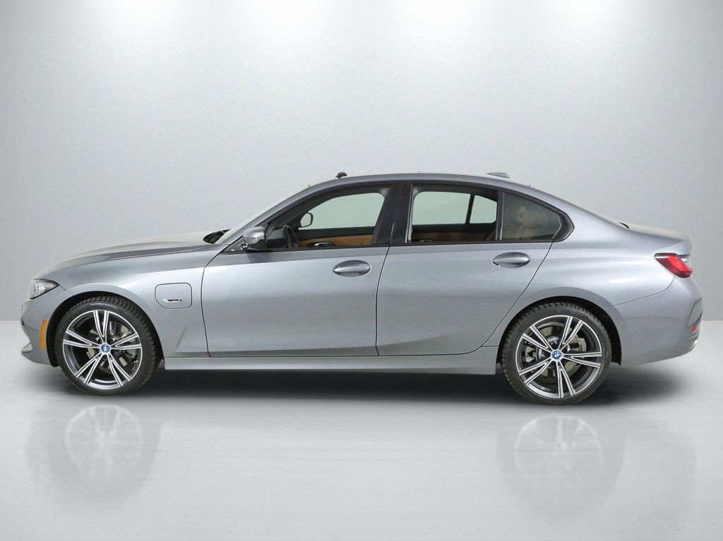 Thumbnail: 2023 BMW 3 Series - 15