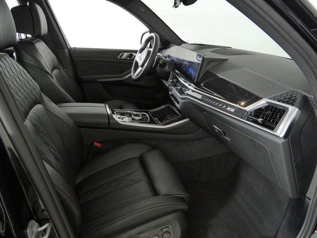 Thumbnail: 2026 BMW X5 - 20