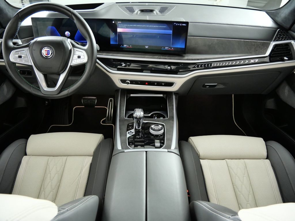 Thumbnail: 2023 BMW X7 - 6