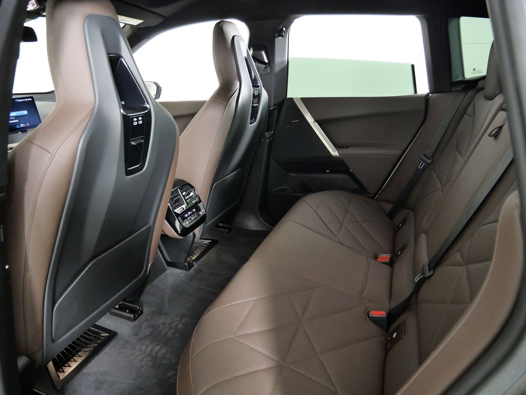 Thumbnail: 2023 BMW iX - 35