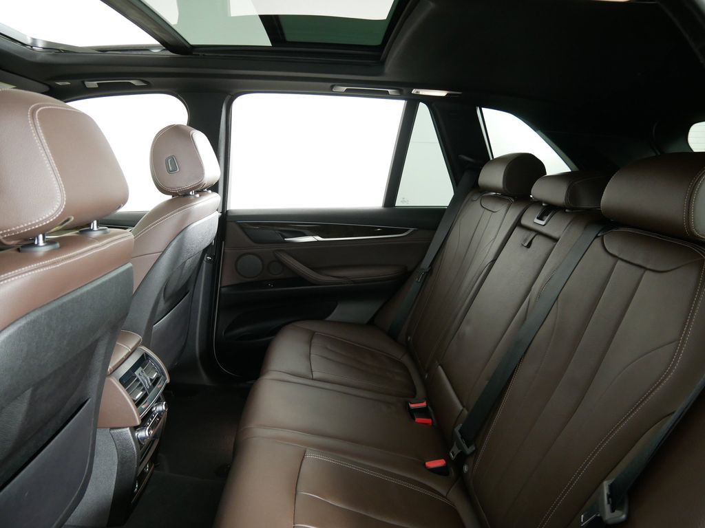 Thumbnail: 2018 BMW X5 - 30