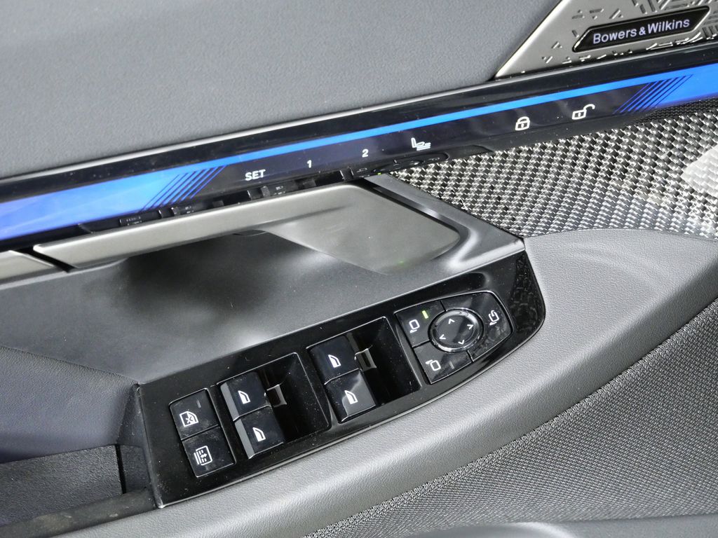 Thumbnail: 2026 BMW M5 - 35