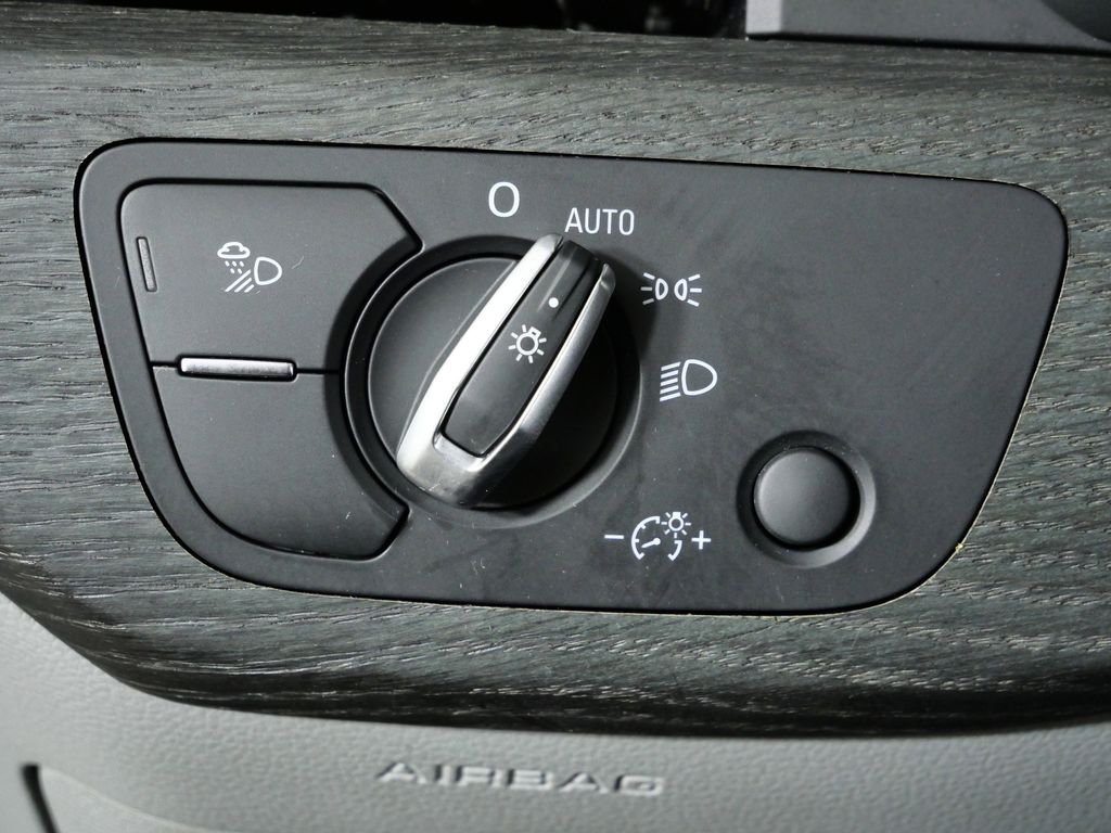 Thumbnail: 2018 Audi A4 - 39