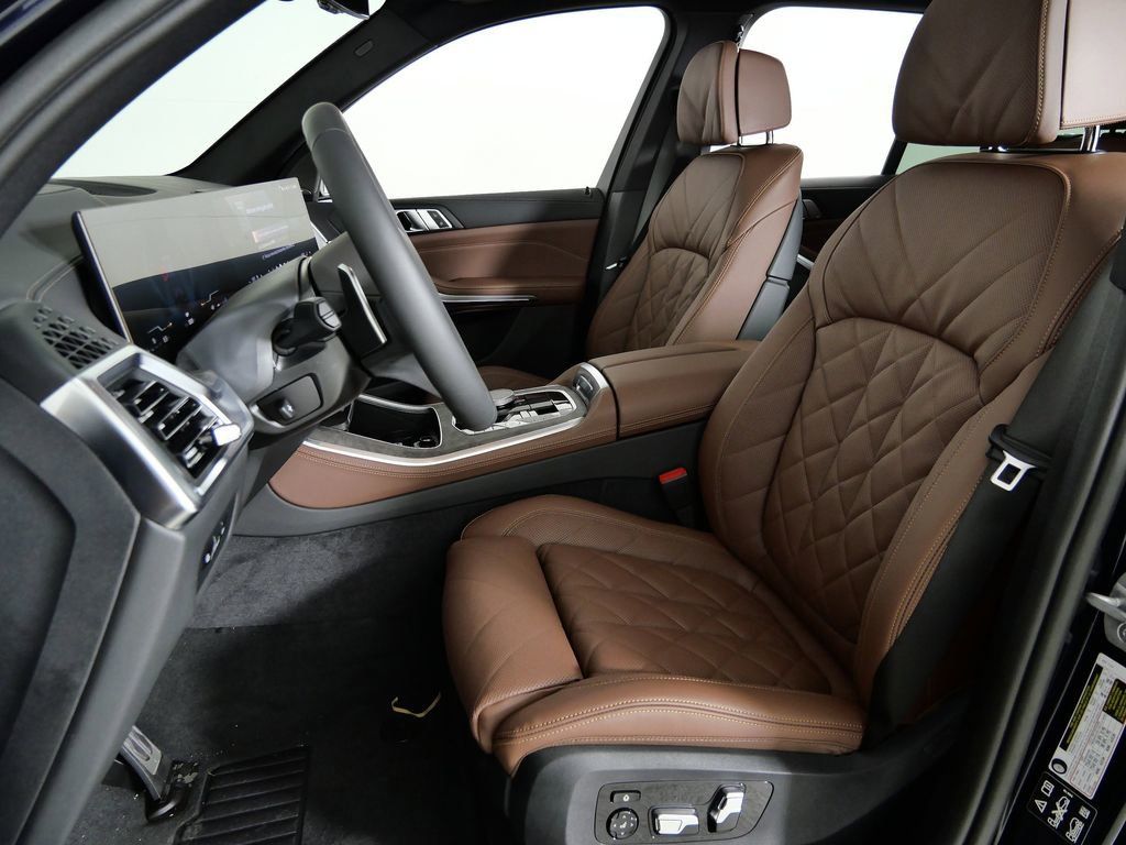 Thumbnail: 2026 BMW X5 - 38