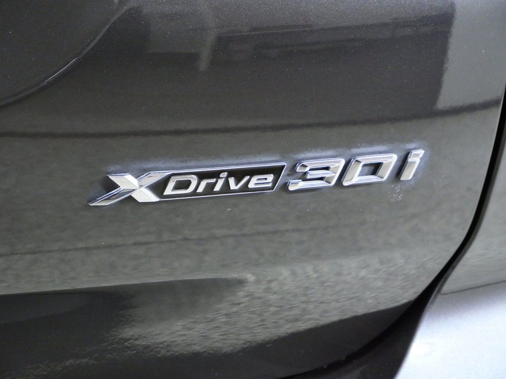 Thumbnail: 2023 BMW X3 - 13
