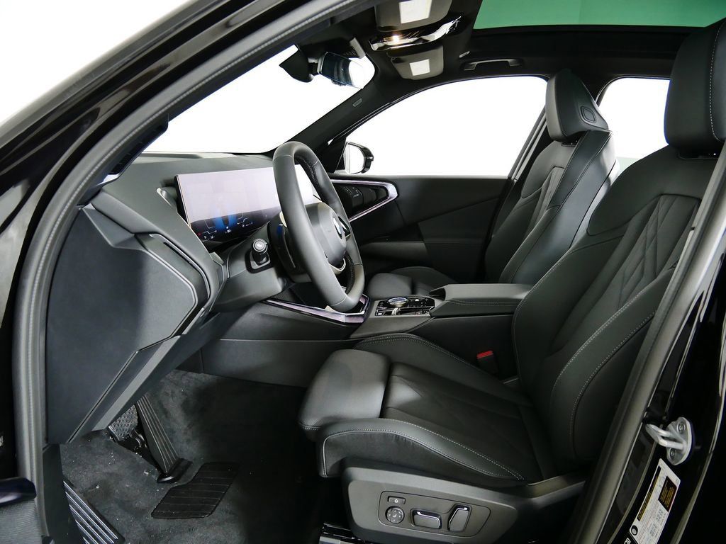 Thumbnail: 2025 BMW X3 - 32